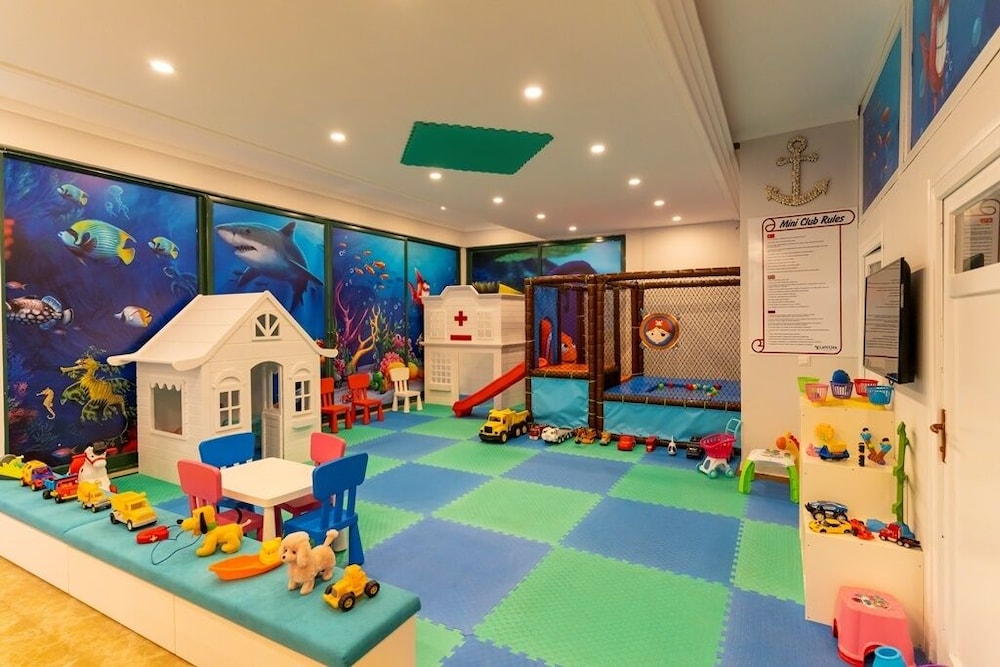 L'ancora Beach Hotel — Attractions for children in Kemer