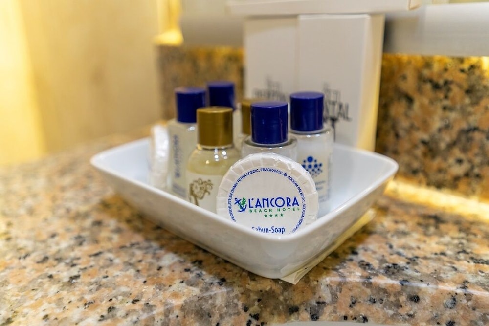 L'ancora Beach Hotel — Hotel rooms in Kemer