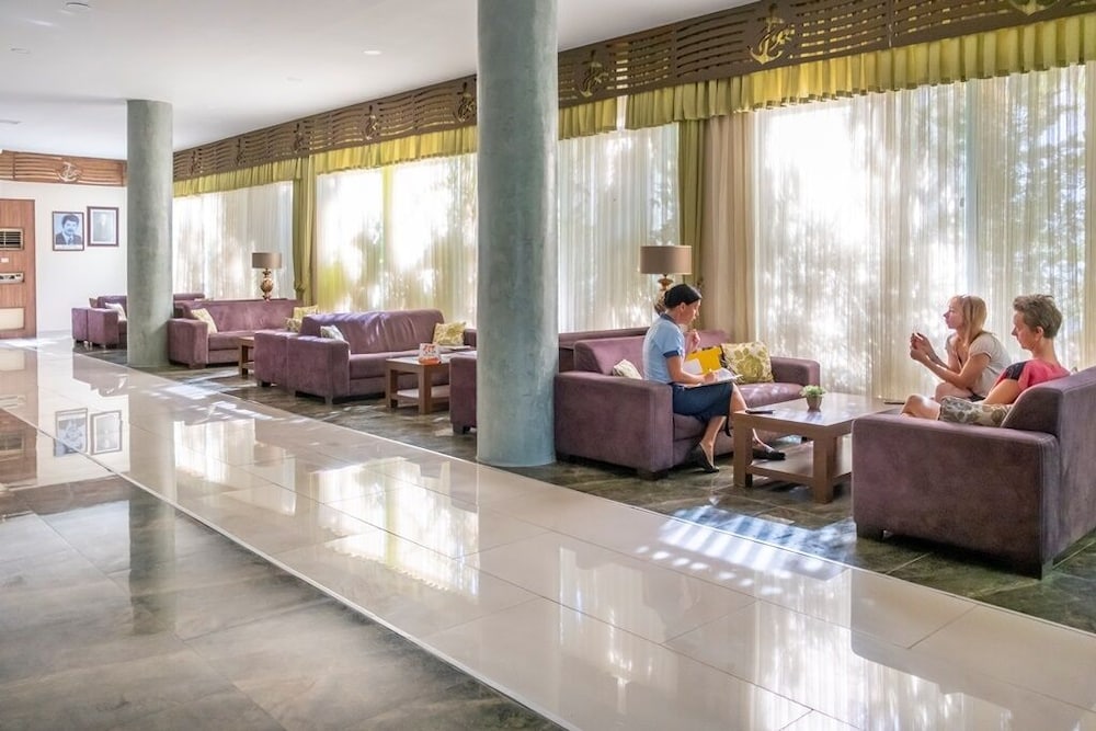 L'ancora Beach Hotel — Hotel building in Kemer