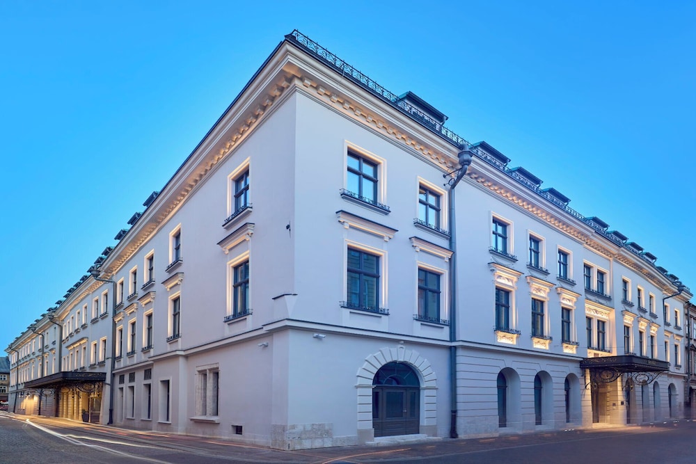 Hotel Saski Krakow, Curio Collection by Hilton — Hotel building in Krakow, Lesser Poland