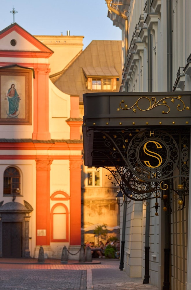 Hotel Saski Krakow, Curio Collection by Hilton — Hotel building in Krakow, Lesser Poland