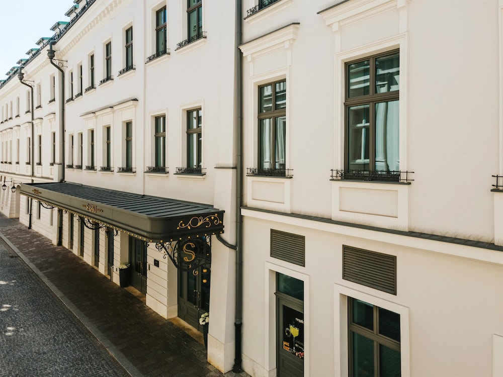 Hotel Saski Krakow, Curio Collection by Hilton — Hotel building in Krakow, Lesser Poland