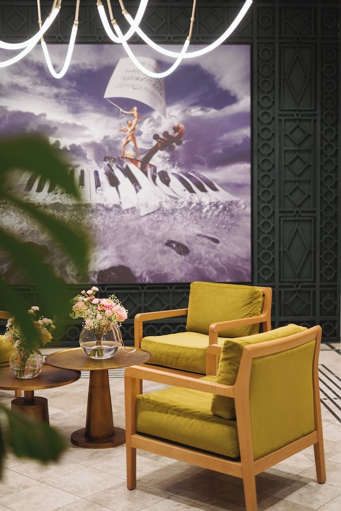 Hotel Saski Krakow, Curio Collection by Hilton — Hotel building in Krakow, Lesser Poland
