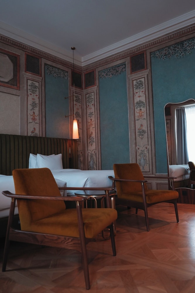 Hotel Saski Krakow, Curio Collection by Hilton — Hotel rooms in Krakow, Lesser Poland