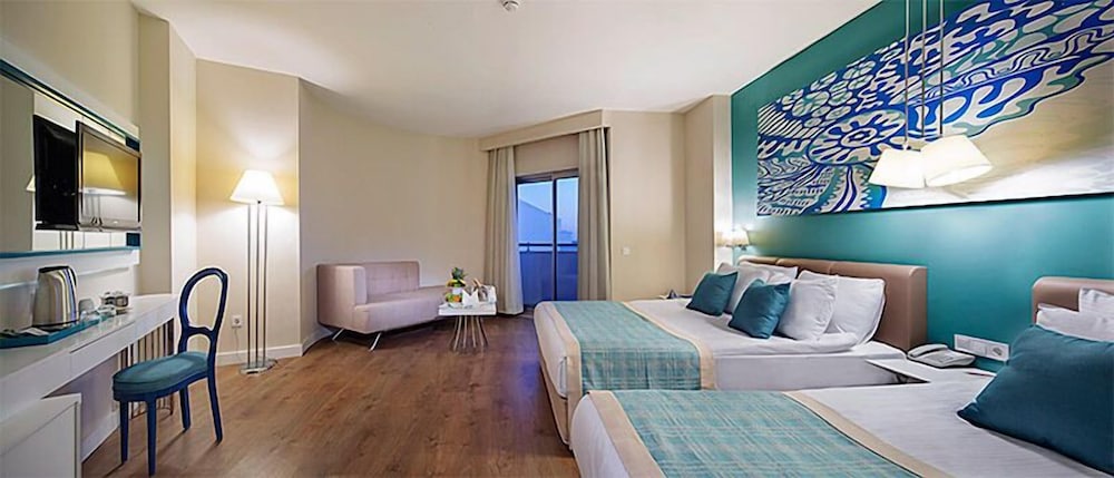 Seashell Resort & Spa — Hotel rooms in Side