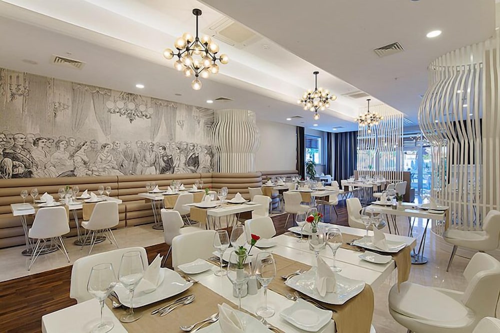 Seashell Resort & Spa — Restaurant & bars in Side