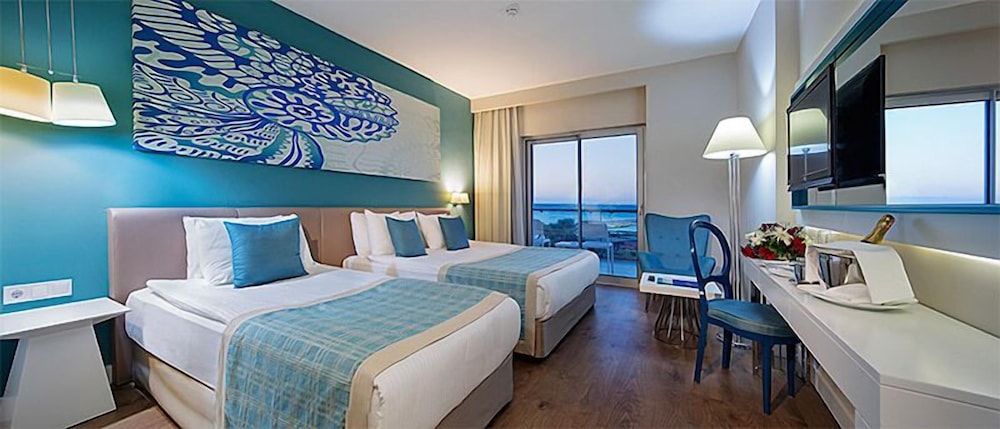 Seashell Resort & Spa — Hotel rooms in Side