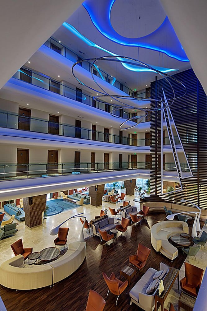 Seashell Resort & Spa — Hotel building in Side
