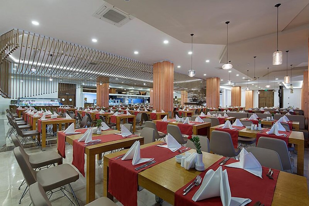 Seashell Resort & Spa — Restaurant & bars in Side