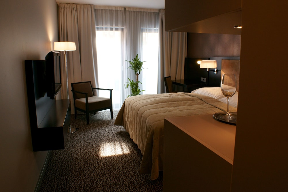 Hotel Avance - zdjęcie 3
