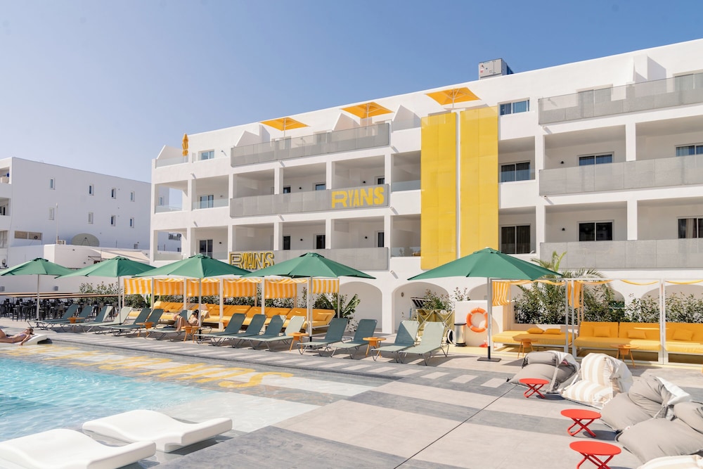 Ryans Lolas Ibiza - Adults Only — Main photo in San Antonio, Balearic Islands