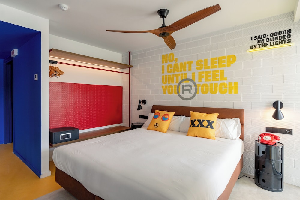 Ryans Lolas Ibiza - Adults Only — Hotel rooms in San Antonio, Balearic Islands