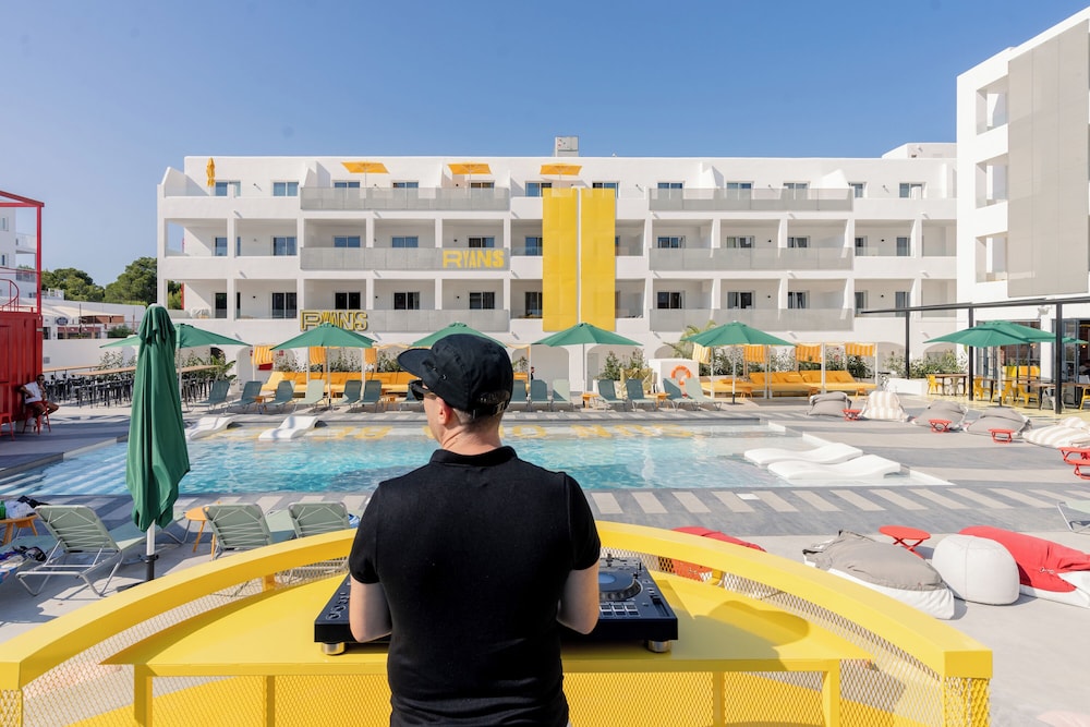 Ryans Lolas Ibiza - Adults Only — Swimming pool in San Antonio, Balearic Islands