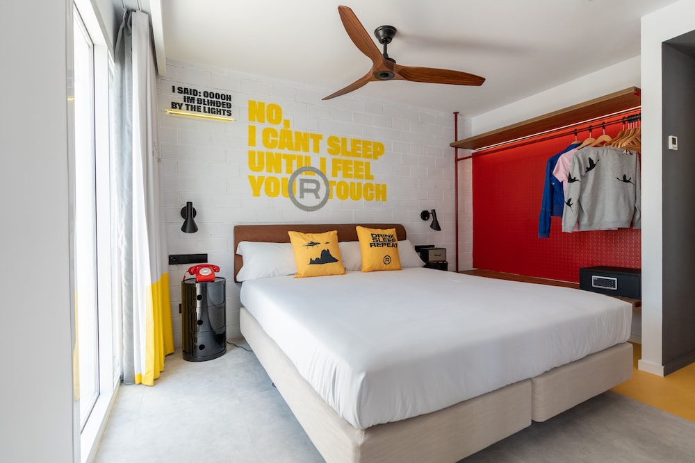 Ryans Lolas Ibiza - Adults Only — Hotel rooms in San Antonio, Balearic Islands