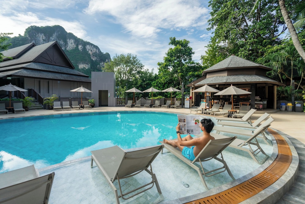 Holiday Inn Resort Krabi Ao Nang Beach by IHG — Swimming pool in Ao Nang, Krabi