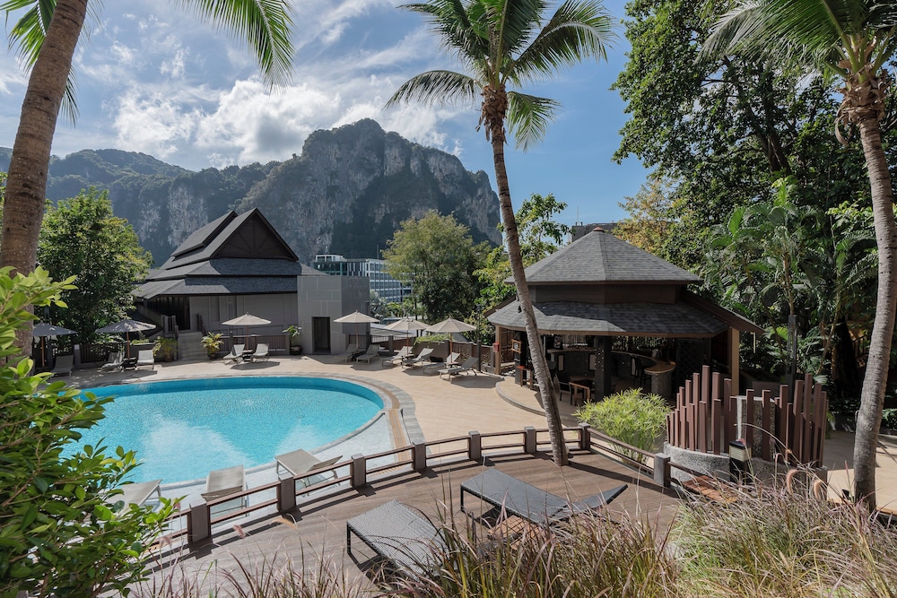 Holiday Inn Resort Krabi Ao Nang Beach by IHG — Swimming pool in Ao Nang, Krabi