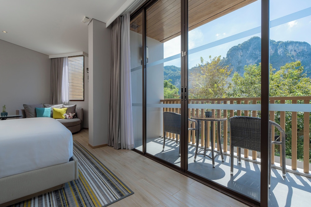 Holiday Inn Resort Krabi Ao Nang Beach by IHG — Hotel rooms in Ao Nang, Krabi