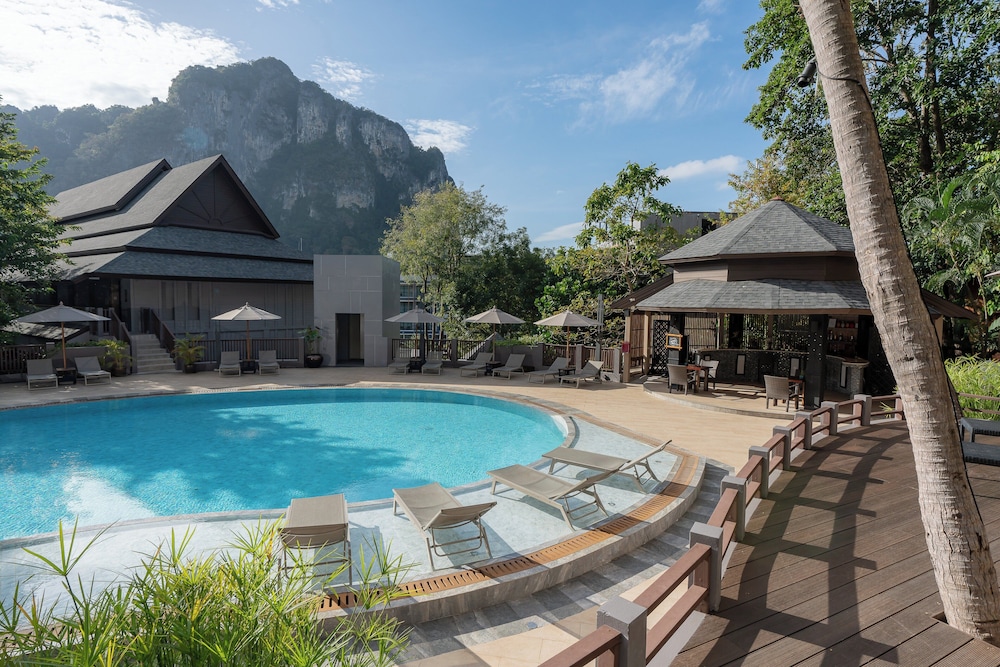 Holiday Inn Resort Krabi Ao Nang Beach by IHG — Swimming pool in Ao Nang, Krabi