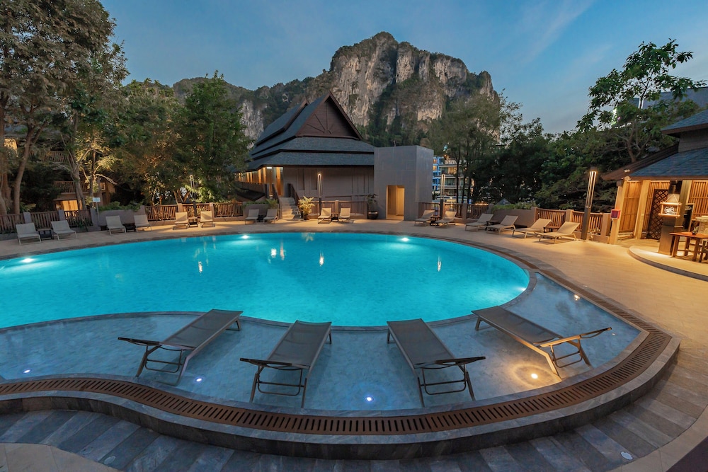 Holiday Inn Resort Krabi Ao Nang Beach by IHG — Swimming pool in Ao Nang, Krabi