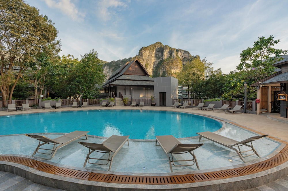 Holiday Inn Resort Krabi Ao Nang Beach by IHG — Swimming pool in Ao Nang, Krabi