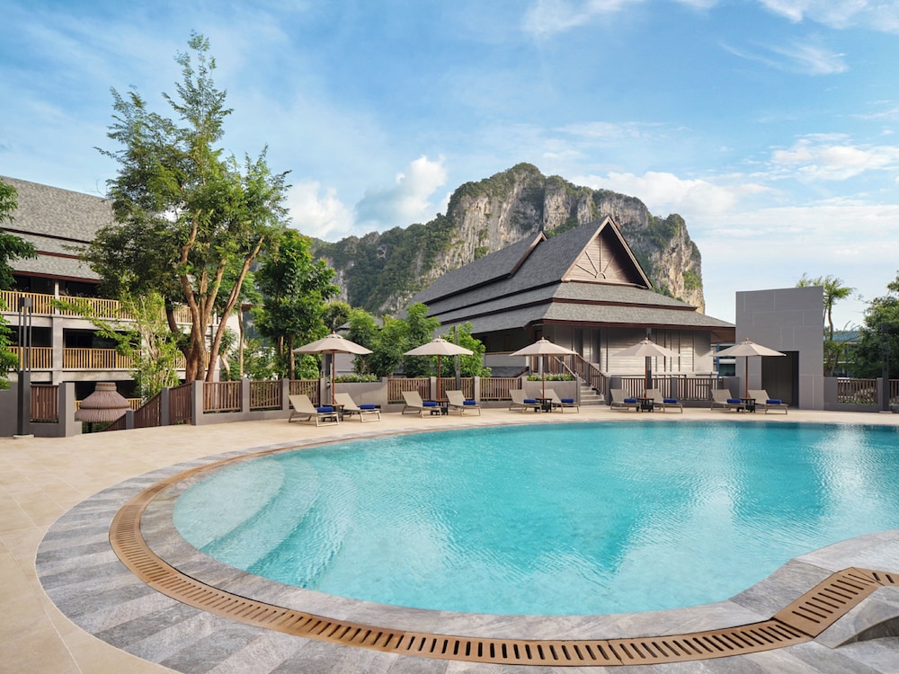 Holiday Inn Resort Krabi Ao Nang Beach by IHG — Swimming pool in Ao Nang, Krabi