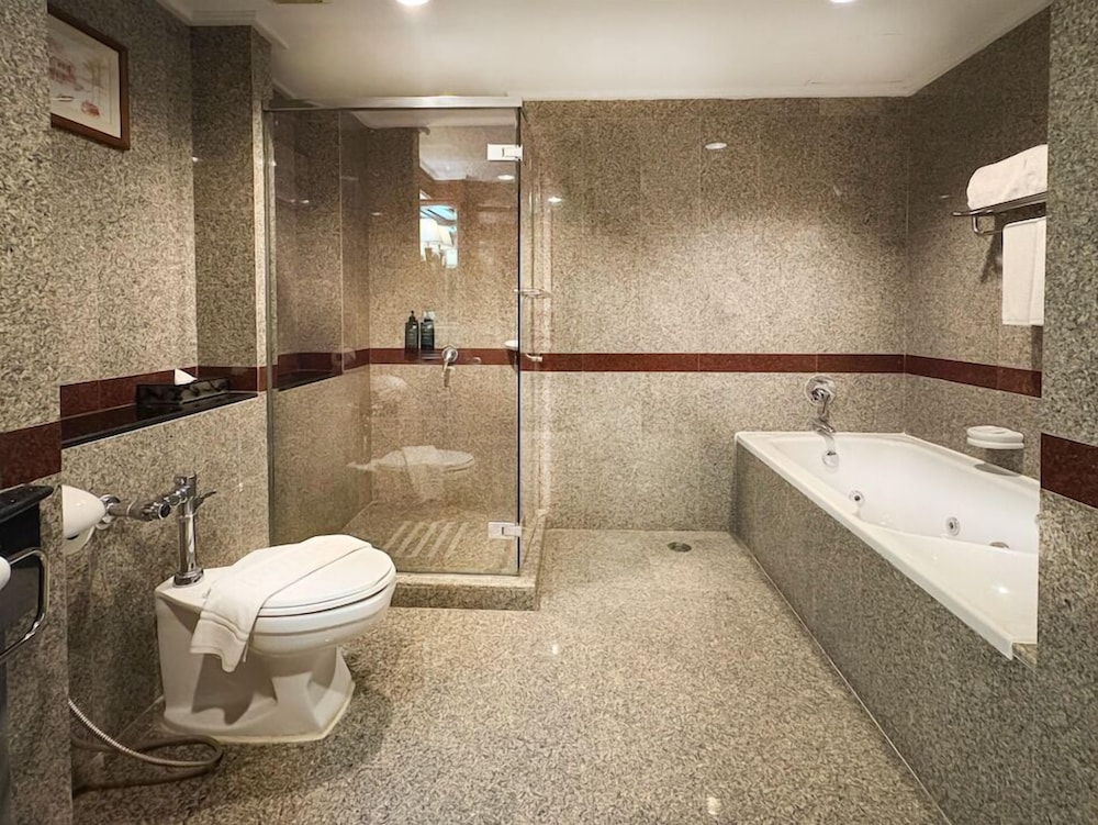 Amora Beach Resort Phuket — Hotel rooms in Bang Tao Beach, Phuket Province
