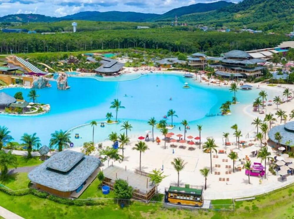 Amora Beach Resort Phuket — Sports & recreation in Bang Tao Beach, Phuket Province