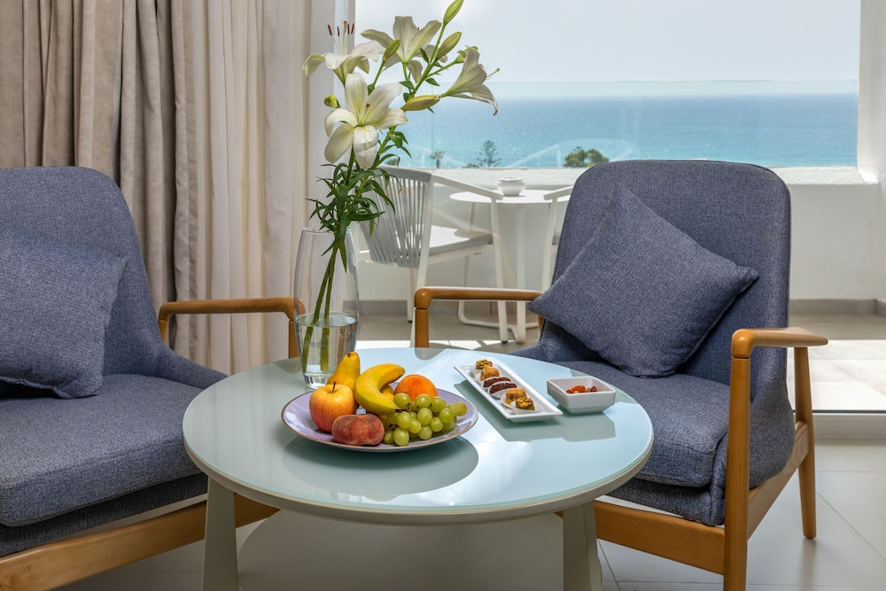 Royal Azur Thalassa — Hotel rooms in Hammamet, Nabeul