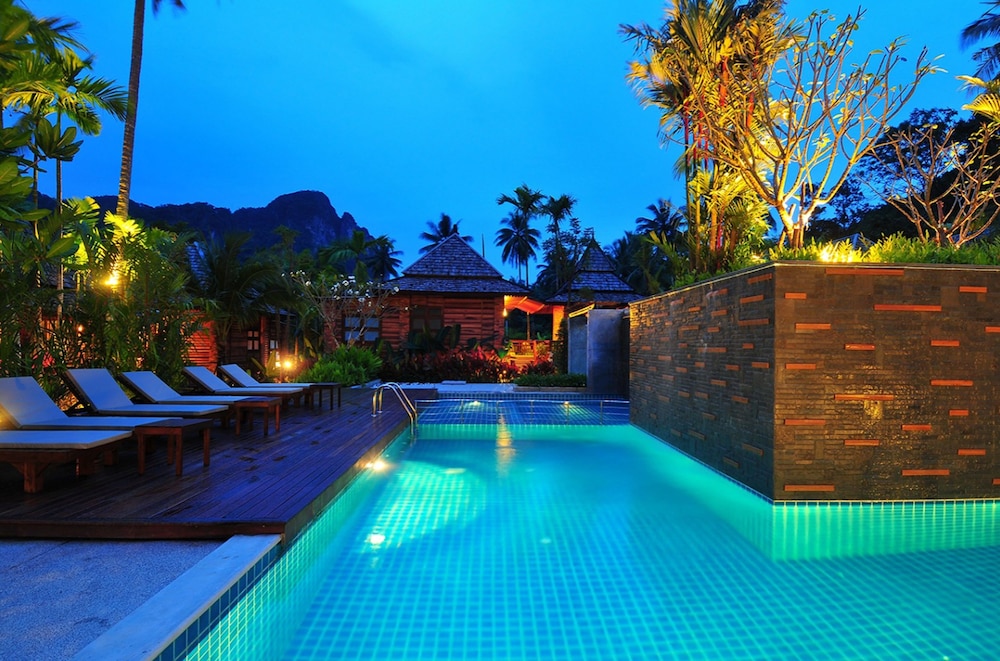 Ao Nang Phu Pi Maan Resort and Spa — Swimming pool in Ao Nang, Krabi