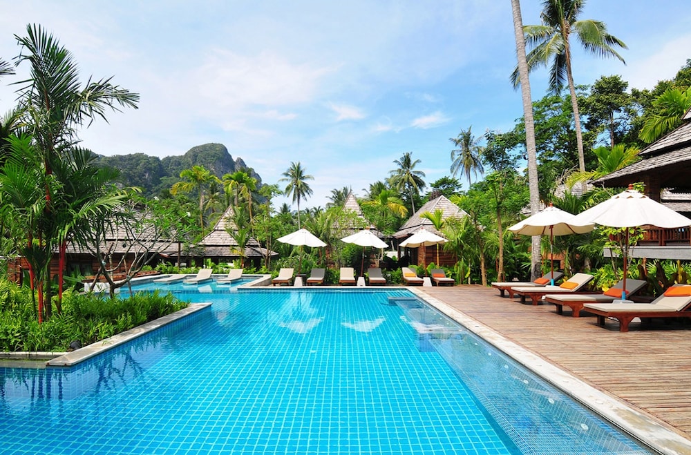 Ao Nang Phu Pi Maan Resort and Spa — Swimming pool in Ao Nang, Krabi