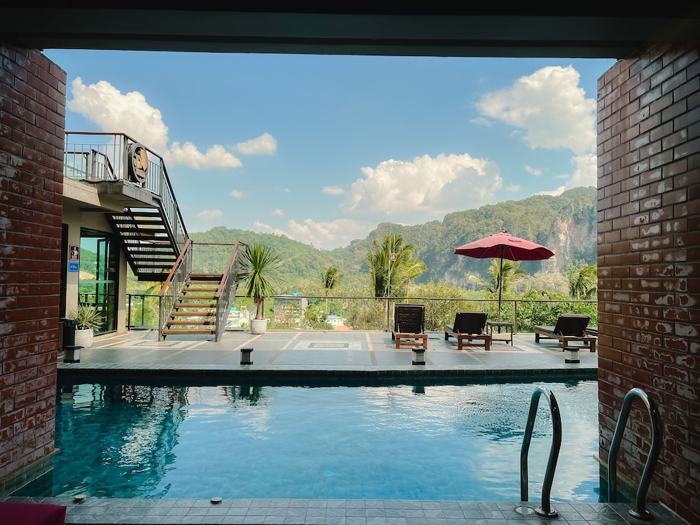 Ao Nang Phu Pi Maan Resort and Spa — Swimming pool in Ao Nang, Krabi