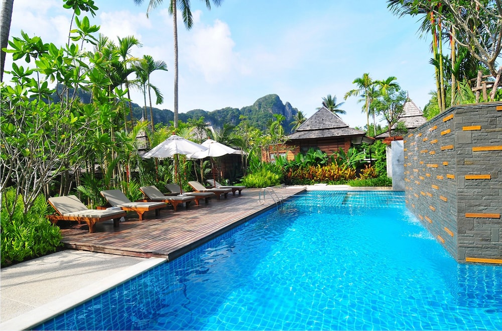 Ao Nang Phu Pi Maan Resort and Spa — Swimming pool in Ao Nang, Krabi