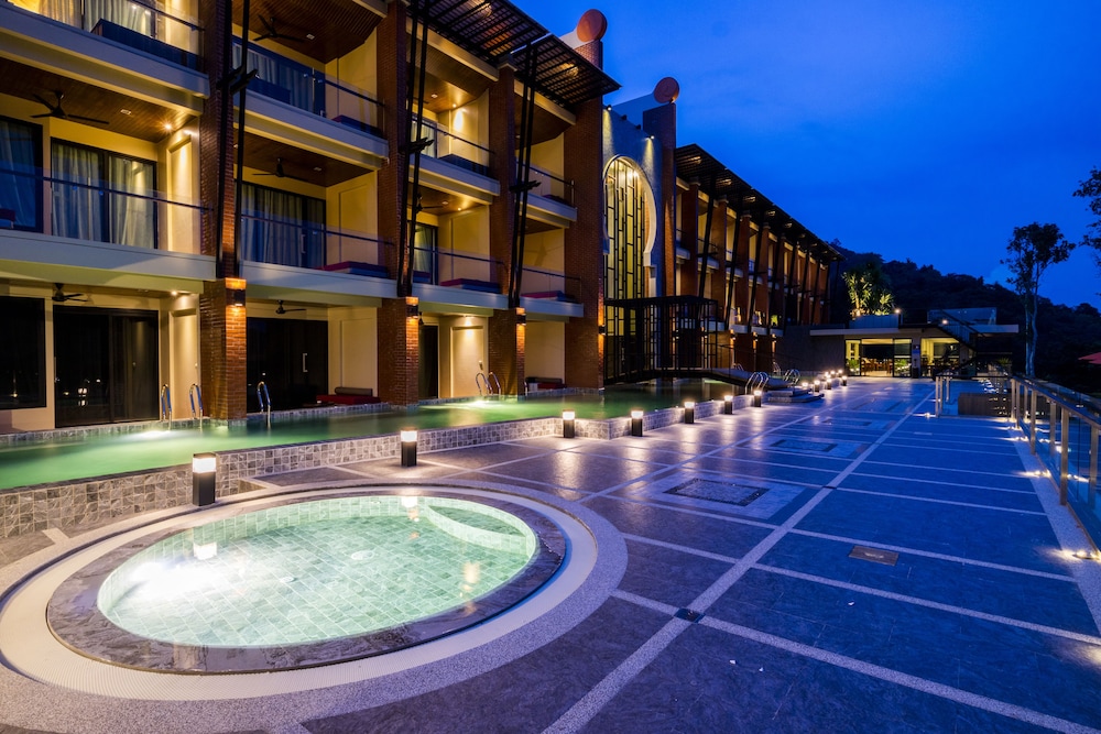Ao Nang Phu Pi Maan Resort and Spa — Hotel building in Ao Nang, Krabi