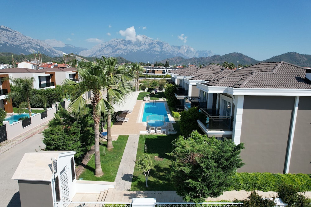 Hotel Camyuva Beach — Swimming pool in Kemer