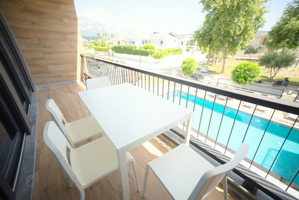 Hotel Camyuva Beach — Swimming pool in Kemer