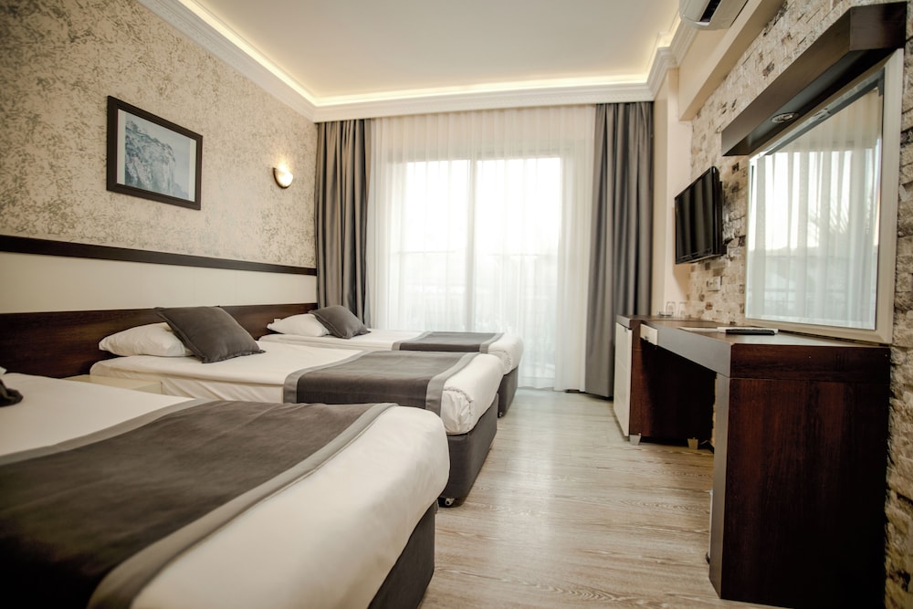Hotel Camyuva Beach — Hotel rooms in Kemer