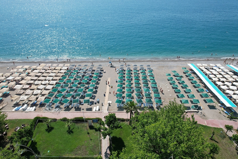 Hotel Camyuva Beach — Beach in Kemer