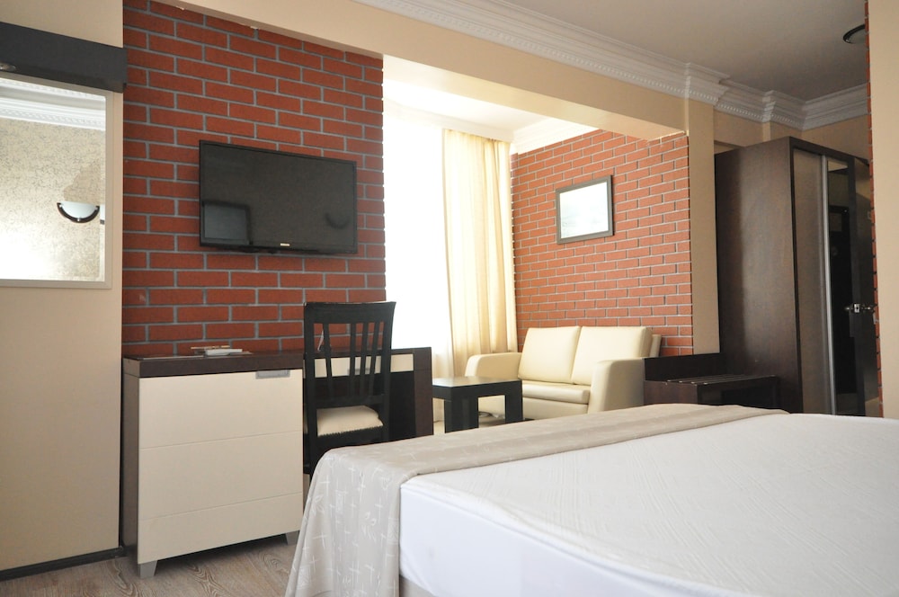 Hotel Camyuva Beach — Hotel rooms in Kemer