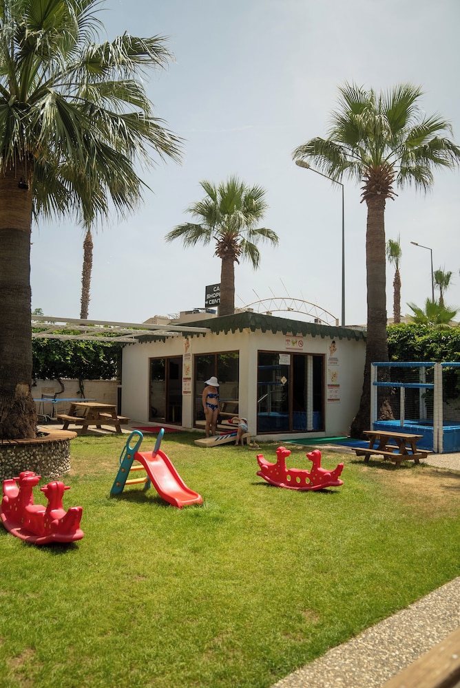 Hotel Camyuva Beach — Attractions for children in Kemer