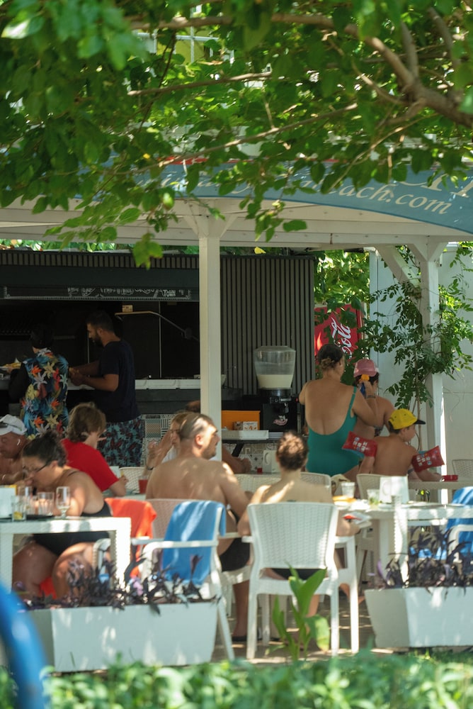 Hotel Camyuva Beach — Restaurant & bars in Kemer