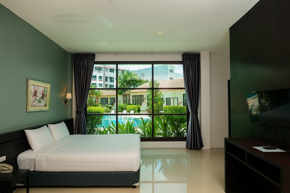 Tuana Hotels The Natural Resort — Hotel rooms in Patong Beach, Phuket Province