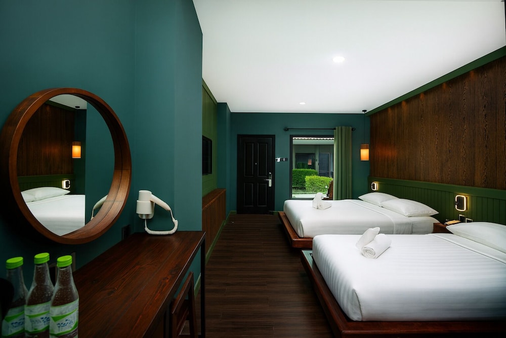 Tuana Hotels The Natural Resort — Hotel rooms in Patong Beach, Phuket Province