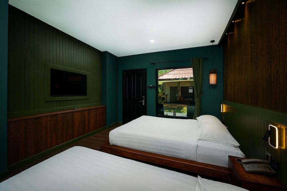 Tuana Hotels The Natural Resort — Hotel rooms in Patong Beach, Phuket Province