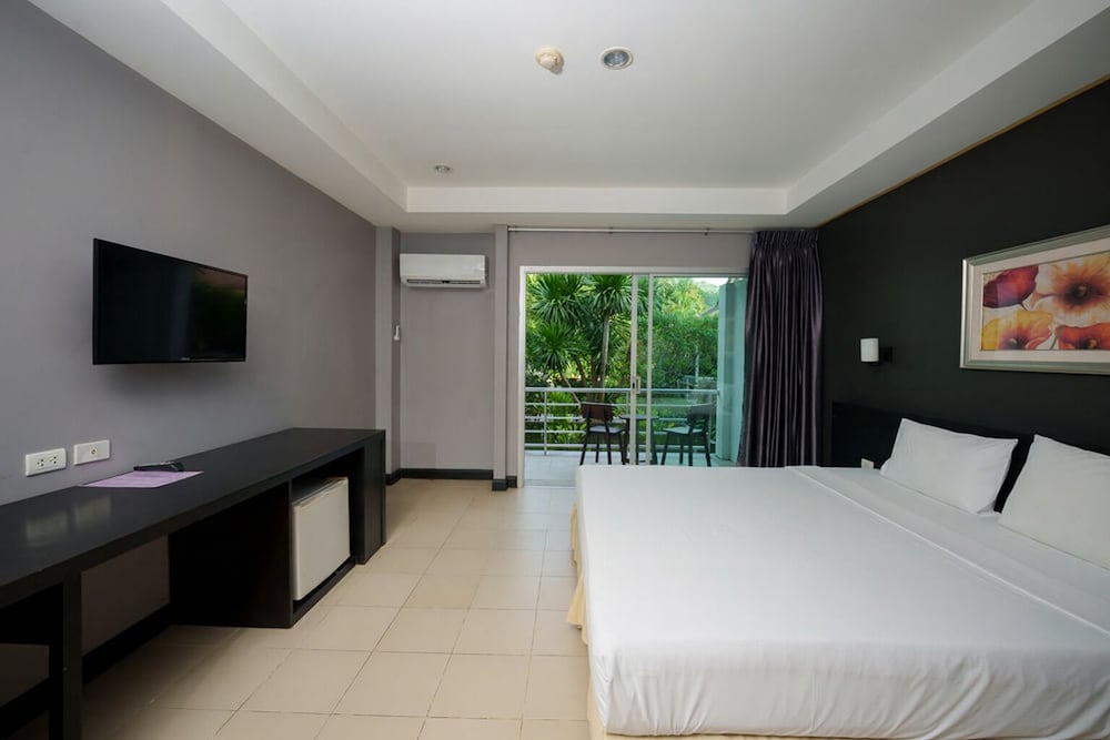 Tuana Hotels The Natural Resort — Hotel rooms in Patong Beach, Phuket Province
