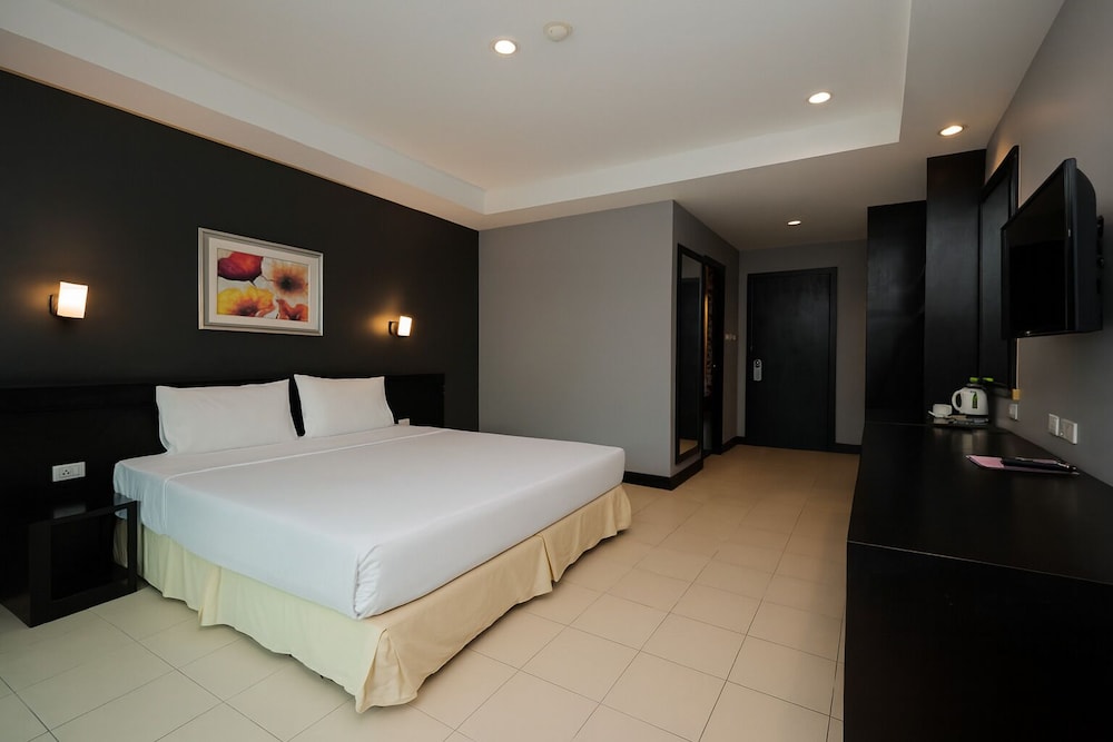 Tuana Hotels The Natural Resort — Hotel rooms in Patong Beach, Phuket Province