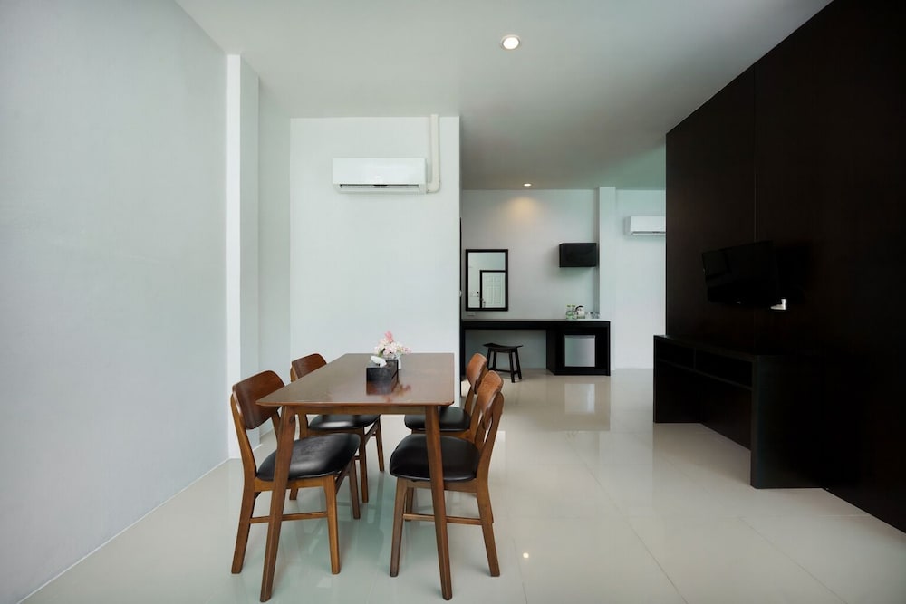 Tuana Hotels The Natural Resort — Hotel rooms in Patong Beach, Phuket Province