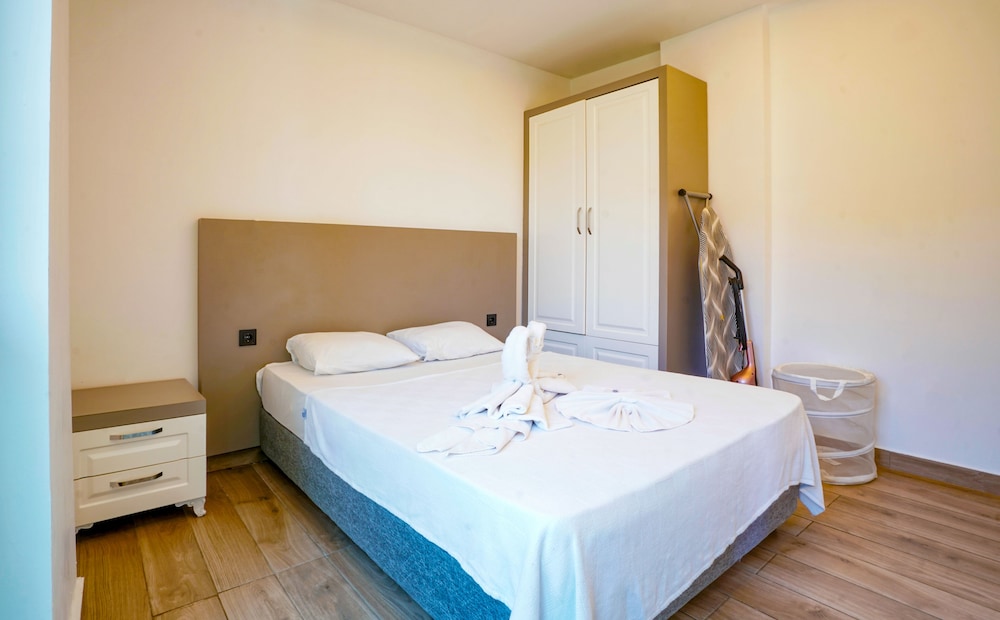 Istanbul Beach Hotel - All Inclusive — Hotel rooms in Kemer