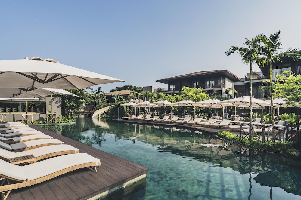 ANDAZ PATTAYA JOMTIEN BEACH, BY HYATT — Swimming pool in Sattahip, Chonburi