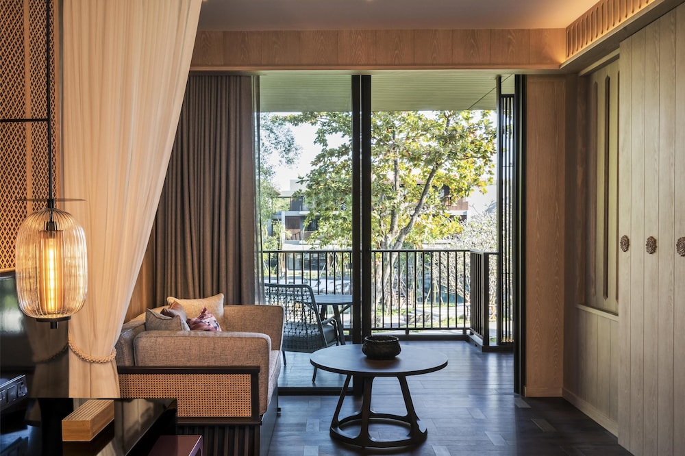 ANDAZ PATTAYA JOMTIEN BEACH, BY HYATT — Hotel rooms in Sattahip, Chonburi