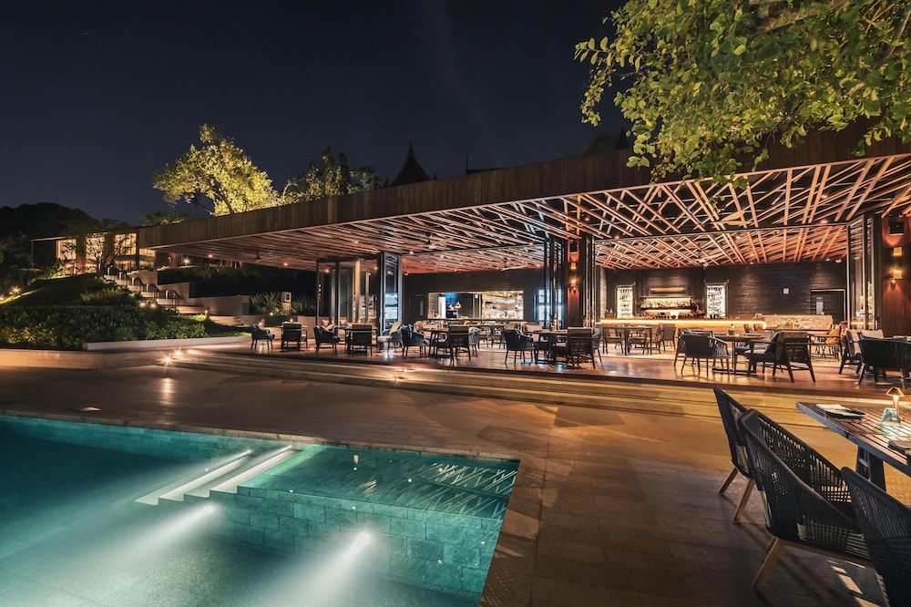 ANDAZ PATTAYA JOMTIEN BEACH, BY HYATT — Restaurant & bars in Sattahip, Chonburi